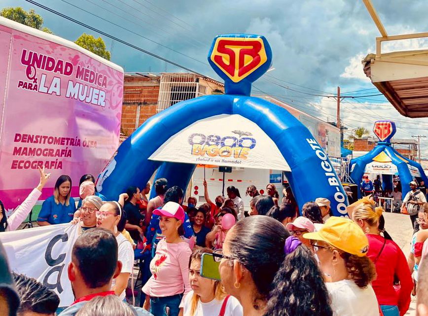 Lacava Inaugur Unidad Rosa Para Atenci N De La Mujer En El Programa