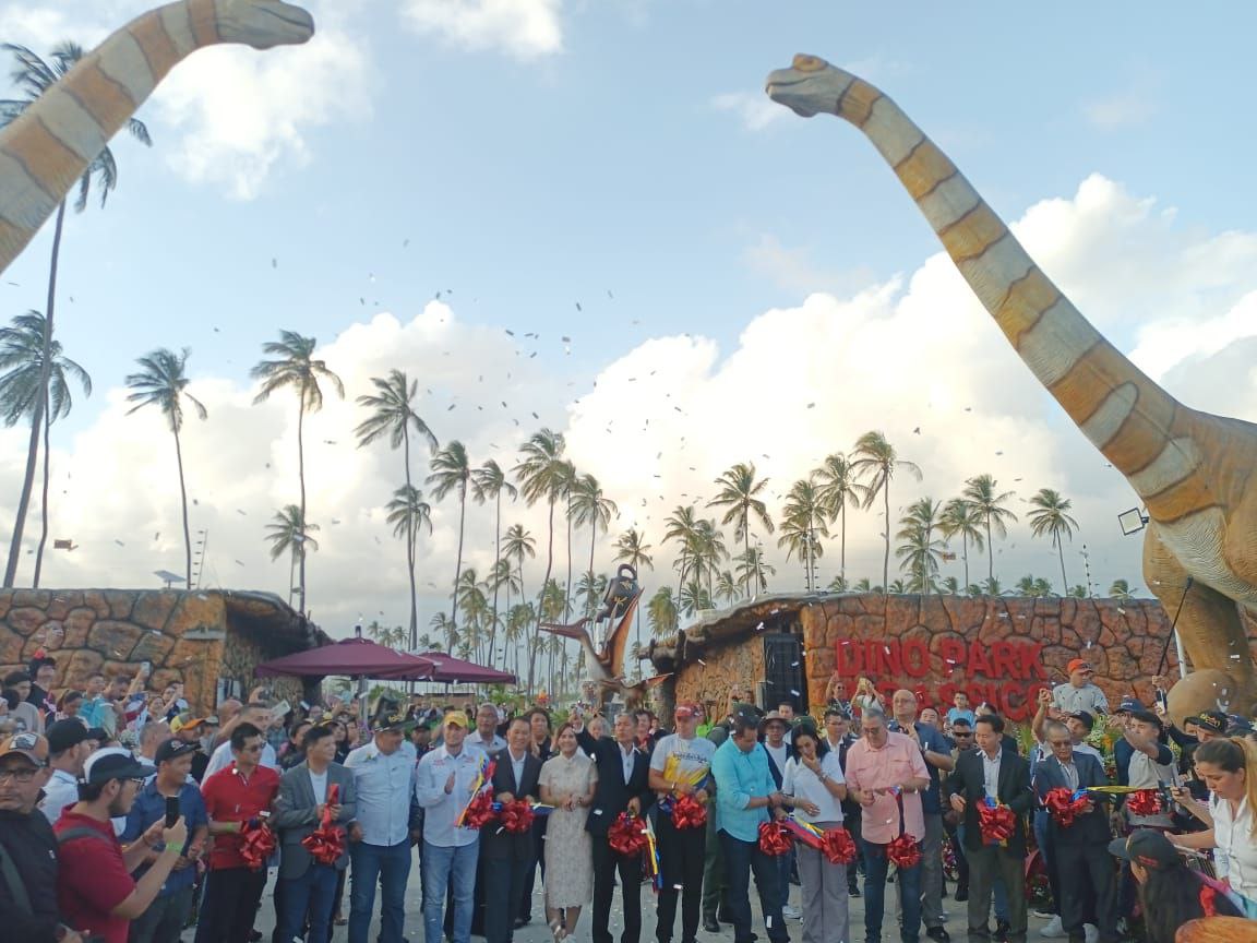 Dinopark Jurassico un nuevo espacio lleno de diversión en Boca de Aroa