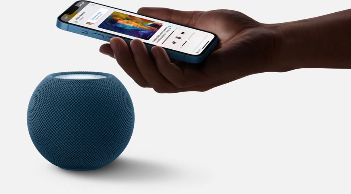 Apple lanza una nueva versión del altavoz inteligente HomePod con mejor  acústica