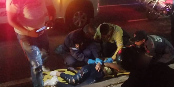 Un Hombre Murió Y Una Mujer Resultó Herida En Accidente De Tránsito En Caracas 0930