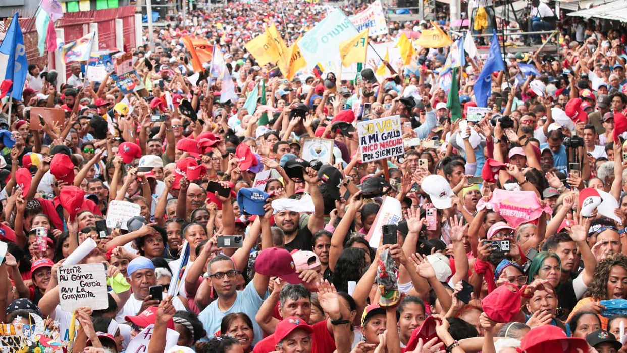 Multitud de La Vega en Caracas tomó las calles en respaldo al ...