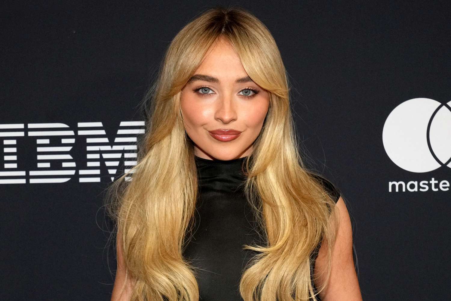 Sabrina Carpenter Dio Un Sorprendente Giro En Su Vida Profesional 
